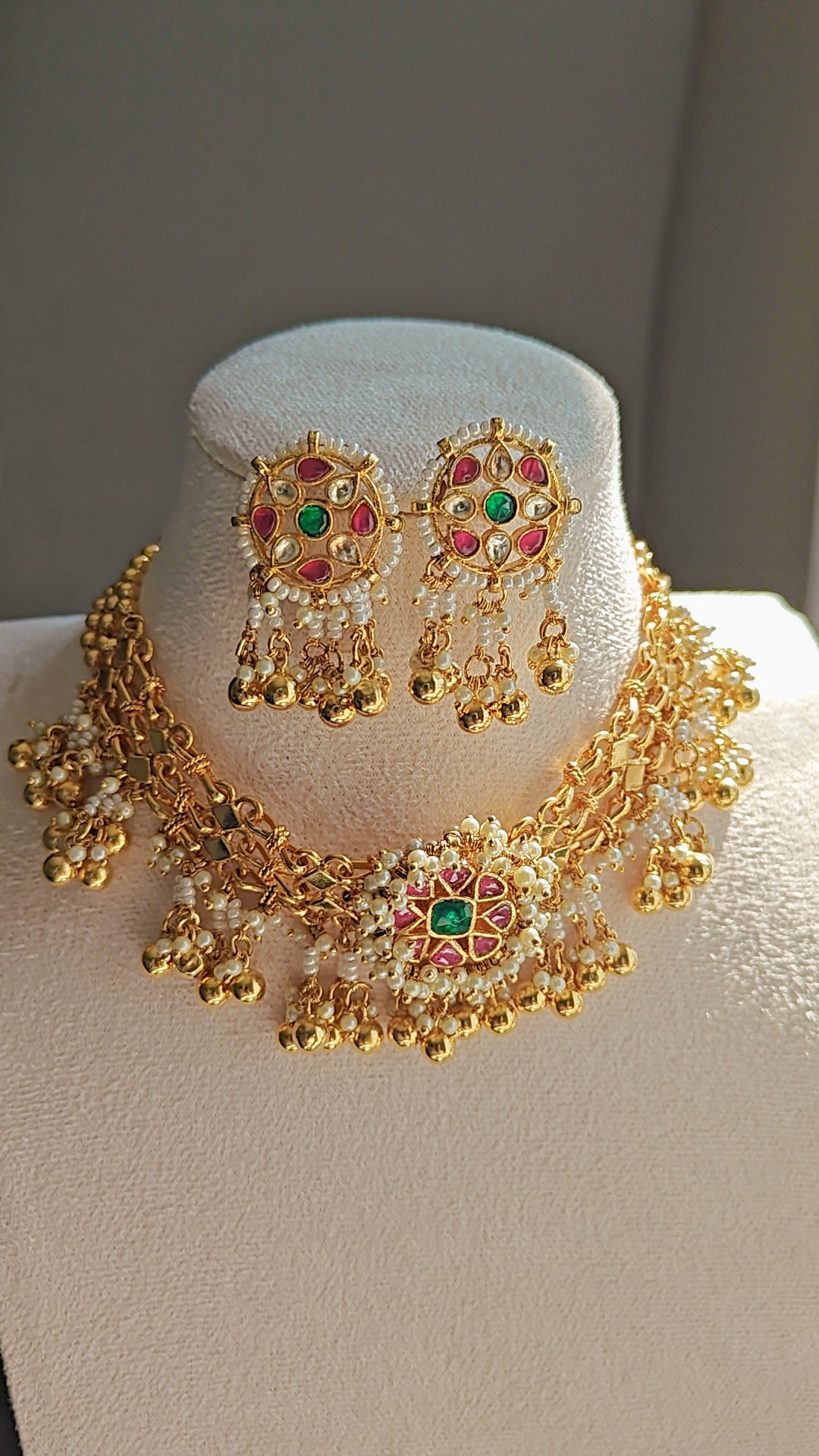 Jadau Kundan Pearl Choker Set