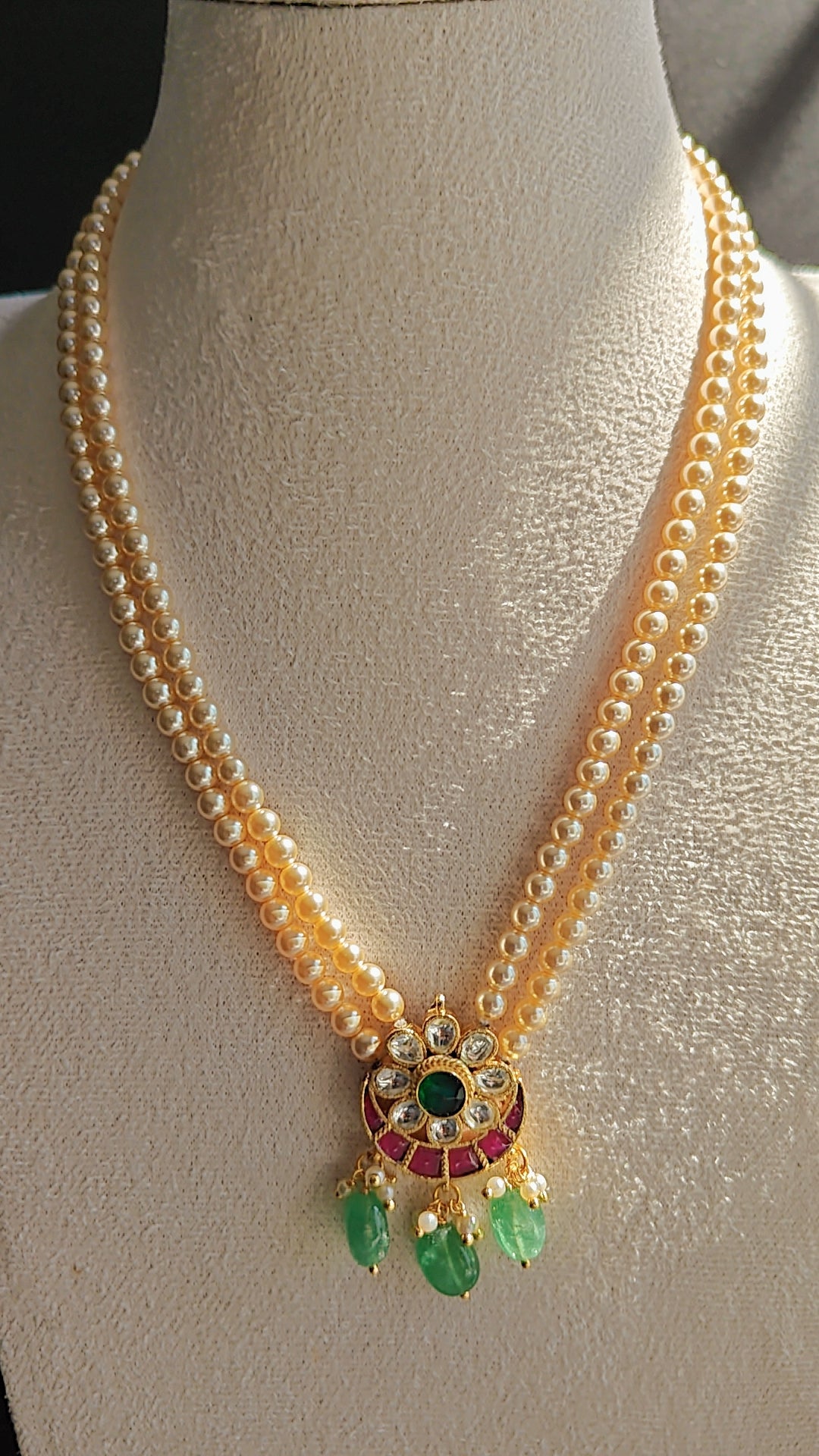 Jadau Kundan Pearl Choker