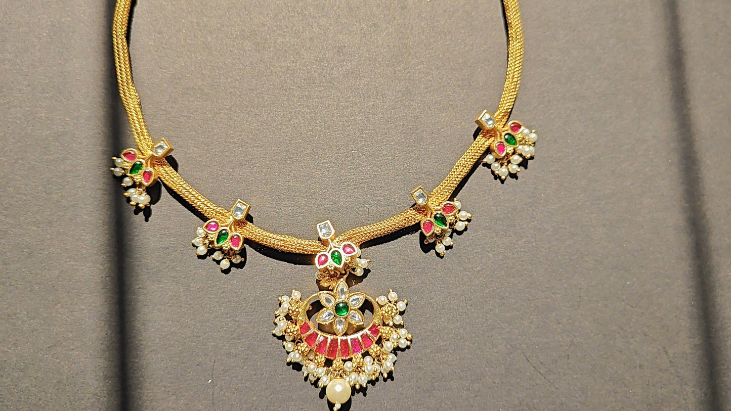 Jadau Kundan Pearl Choker Set