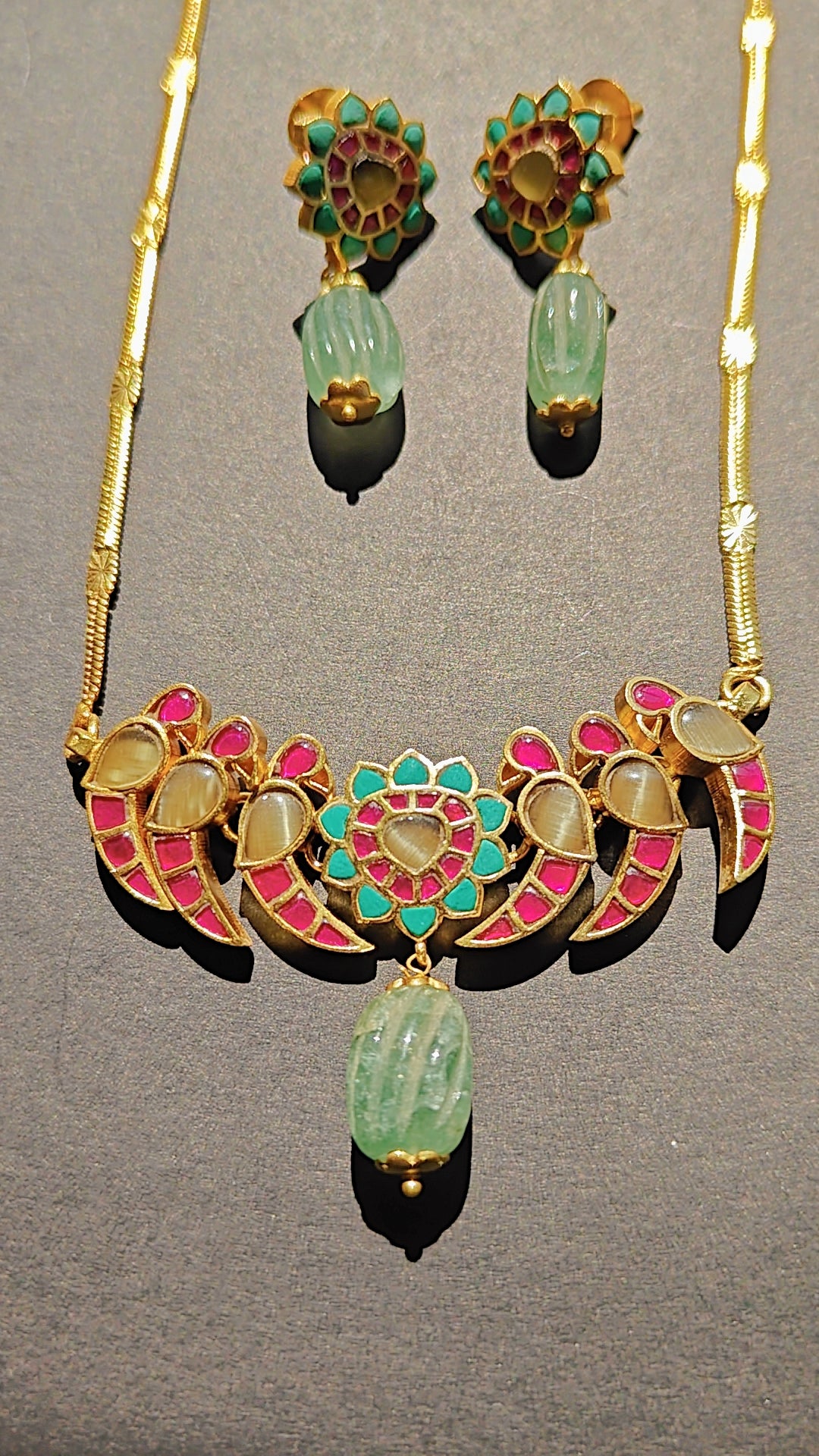 Jadau Kundan Choker Set