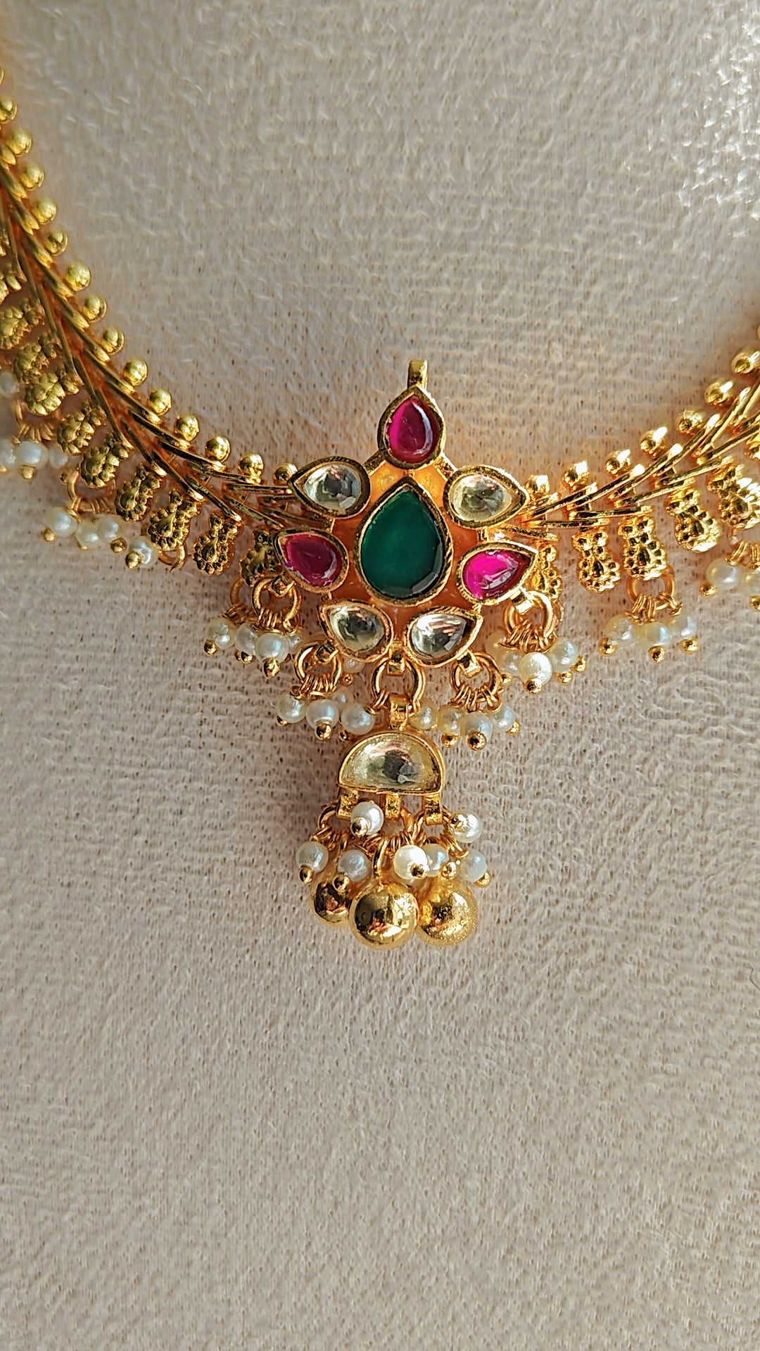 Jadau Kundan Choker Set