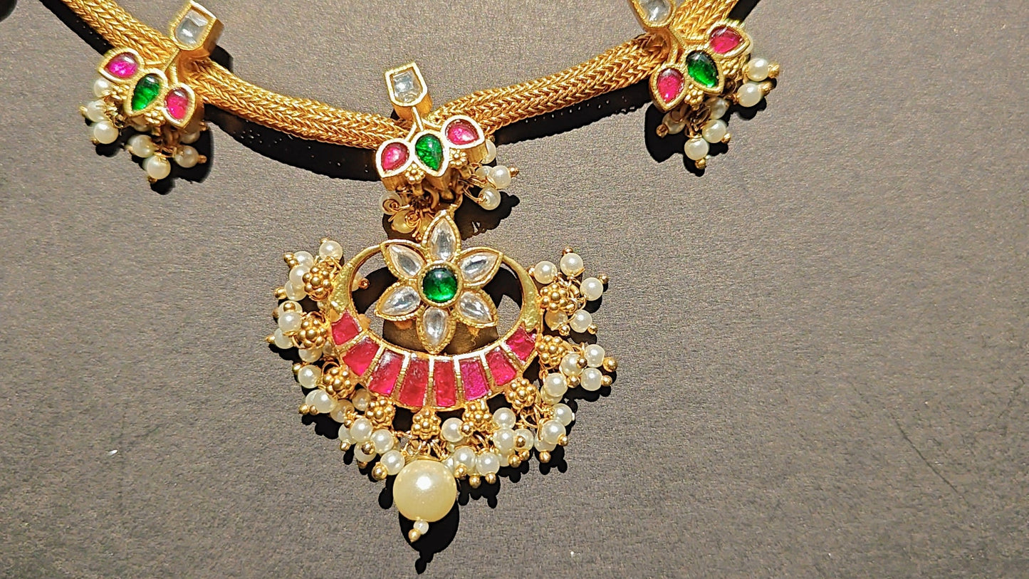 Jadau Kundan Pearl Choker Set