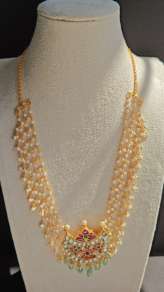 Jadau Kundan Pearl Choker