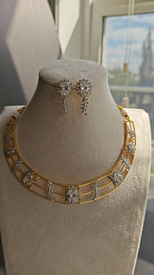 CZ Kante with White Stones – With Earrings