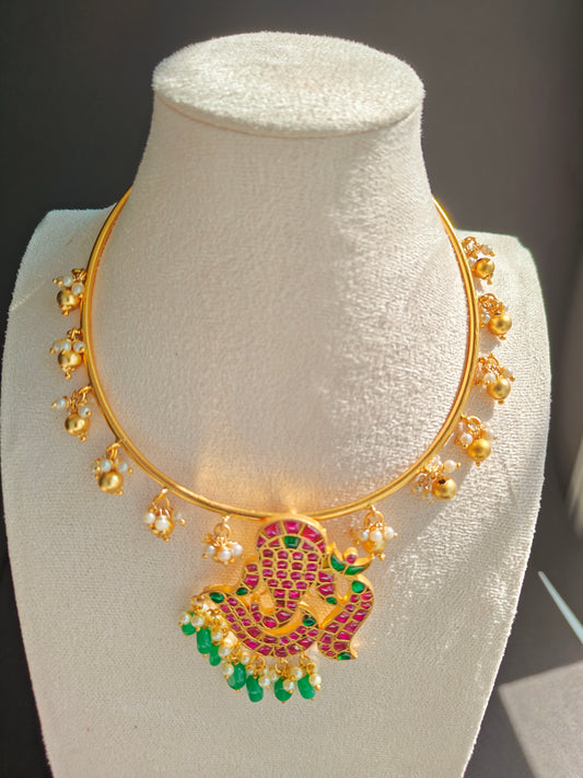 Jadau Kundan Ganesh Kante with White Pearls