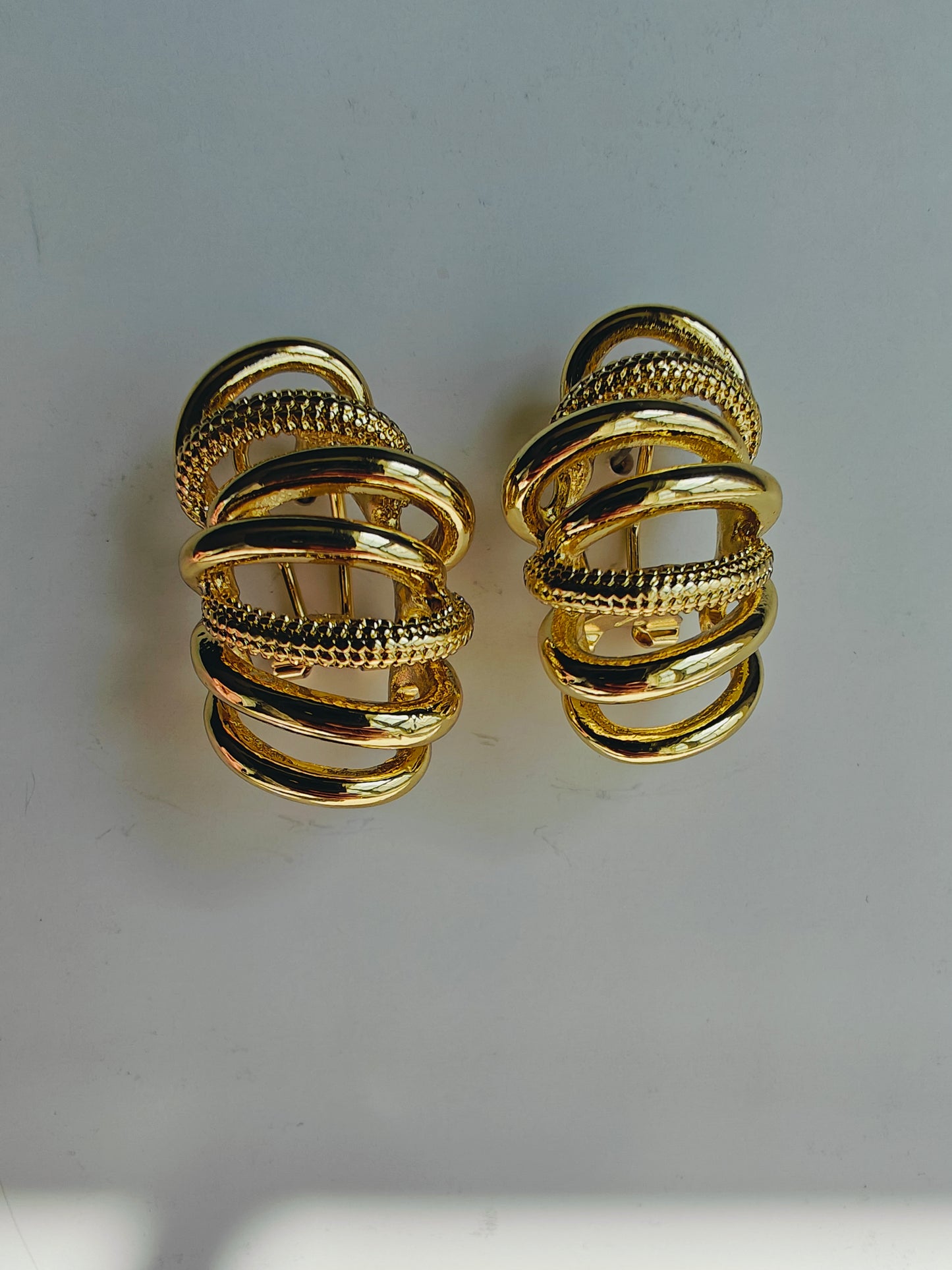 Gold Replica Kante with Matching Earrings