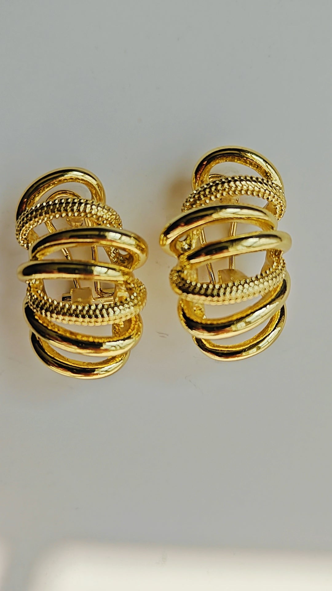 Gold Replica Kante with Matching Earrings