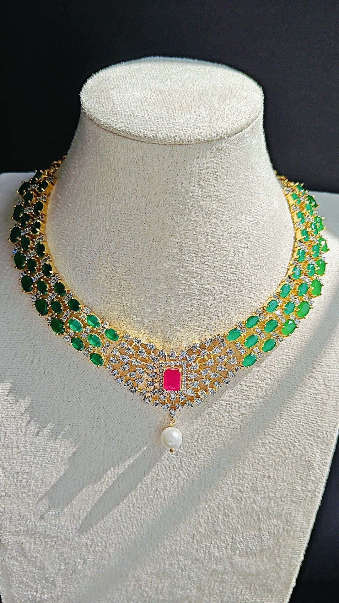 CZ Kante with Green, White & Red Stones, Pearls – With Earrings