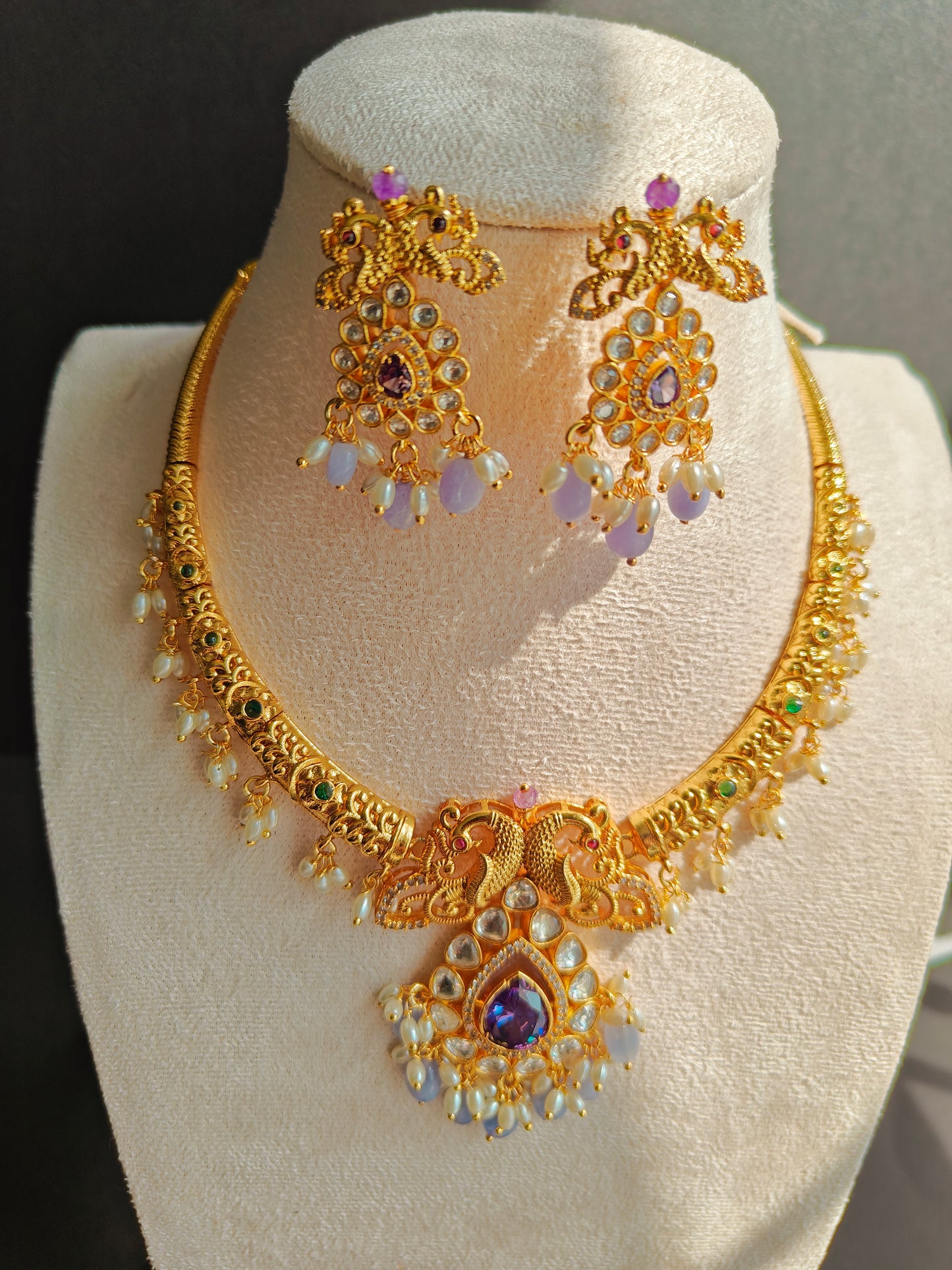 CZ Kante with Purple Stones, White Stones &amp; Pearls – With Earrings